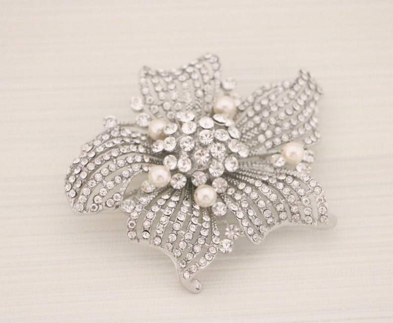 Wedding brooch pin Silver Pearl brooch pin Rhinestone brooch pin Wedding belt dress brooch Wedding hair brooch Bridal accessories brooch pin image 7