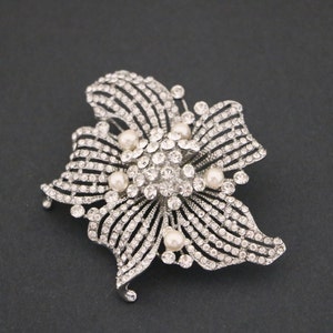 Wedding brooch pin Silver Pearl brooch pin Rhinestone brooch pin Wedding belt dress brooch Wedding hair brooch Bridal accessories brooch pin image 2