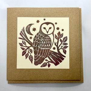 Biglietto con gufo stampato a mano - Carta Kraft riciclata al 100% - Biglietto originale con gufo stampato a blocchi - Biglietto con gufo - Fatto a mano in Galles - Biglietto artistico vuoto
