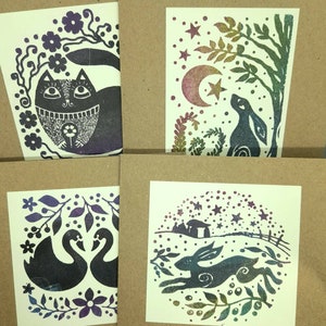 CARTA STAMPATA A MANO Set 3 - Carta Kraft 100% riciclata - Carte stampate a blocchi originali - Lepre che corre - Lepre che guarda la luna - Gatto - Cigni