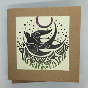 CARTA STAMPATA A MANO - Carta Kraft riciclata al 100% - Carta di rondine stampata a blocchi originali - Carta di rondine - Fatta a mano in Galles - Carta d'arte vuota