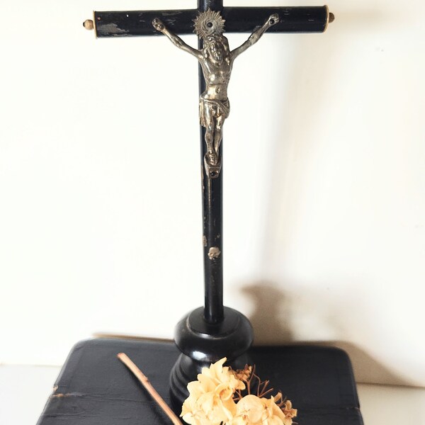 Crucifix Cross Antique Religious Jesus Relic