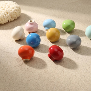 Pastel Ceramic Knob – Decorative Round Handle for Wardrobes & Closets