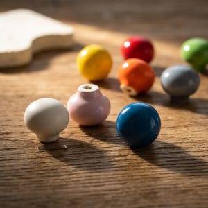Modern Ceramic Ball Knob – Stylish Drawer Pulls for Kids’ Rooms
