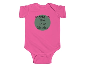 Gemaakt in gepersonaliseerde (het Lake District) romper voor baby's | Babyromper, Lake District