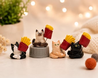 Miniatur-Katzenskulptur aus Polymer Clay, Katzenfigur, Pommes frites