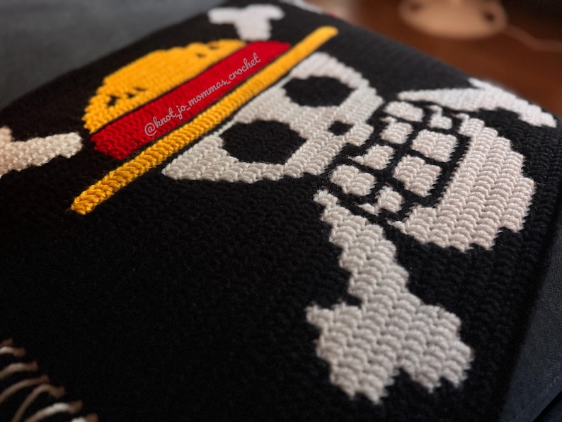Decorazione a mosaico all'uncinetto con emblema di pirata anime - Solo schema immagine 1