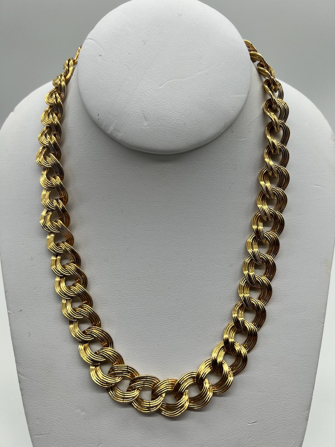 Vintage Monet Elegant Double Strand Gold Chain Necklace Vintage Monet Gold Tone Double Chain Necklace - Etsy main image 4