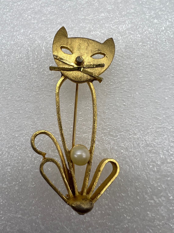 Vintage Cat Silhouette Brooch Pin