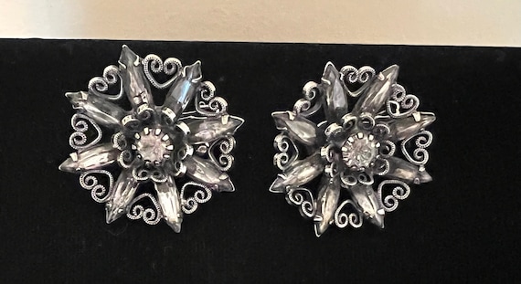 Marked Hobe Starburst Clip Earrings Vintage - image 1