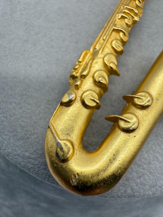 KJL Kenneth Jay Lane Saxophone Instrument Brooch … - image 3