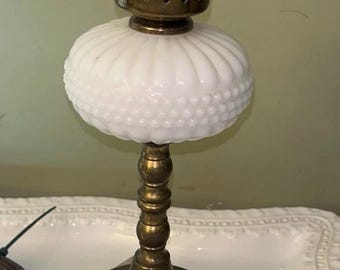 Vintage Hobnail Milk Glass Accent Lamp