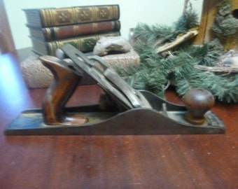 Antique Carpenters Wood Plane, In Very Good Original Condition