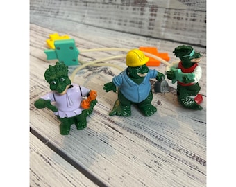 Zestaw 3 zabawek Disney Dino-Motion z serii Disney DINOSAURS z rodziny Sinclair