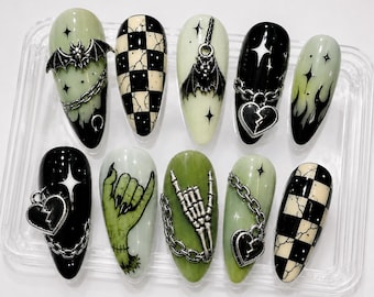 Faux ongles verts Pinky Promise, ongles gothiques mains de squelette et chaîne argentée, ongles sorcière et monstre, ensemble d'ongles alternatifs cœur brisé effrayant
