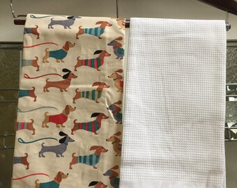 Preppy Dachshund Monogrammed Kitchen Towel Set - Set of 2 - Tea Towels - Bridal Gift - Shower Gift - Birthday Gift - Hostess Gift