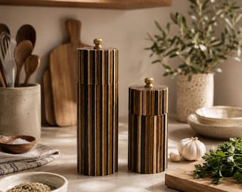 Wooden Salt and Pepper Grinder Set, Scandinavian Japandi Pepper Mills, Housewarming Gift