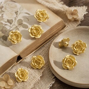 Tiradores de latón con forma de flor, herrajes para armarios con diseño de camelia, pomos dorados para cajones, tiradores franceses para cómodas, tiradores florales para armarios, pomo de puerta vintage