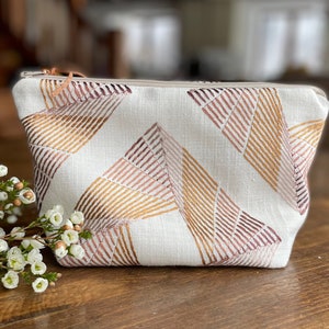Bolsa de maquiagem de linho, linda bolsa de cosméticos de linho, presente para ela, bolsa de cosméticos de linho, presente para amiga Bolsas TLC