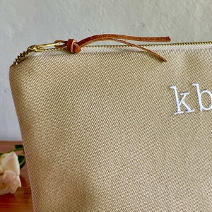 Personalized Makeup Bag Bridesmaid Gift, Bridal Party Gift, Gift for friend, Gift for her, Canvas Makeup Bag wedding gift natural makeup bag