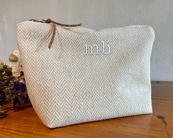 Bridesmaid gift, personalized gift, monogram bag, initials gift, canvas makeup bag, friend gift, bridal party gift, Gift for her natural bag