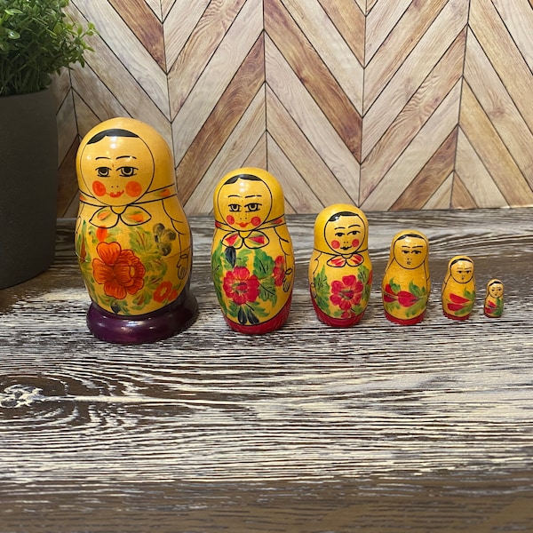 Wooden USSR Soviet Russian Nesting Dolls (set of 6) With Original Sticker