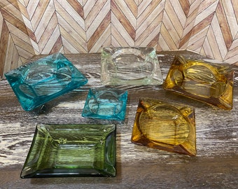 Vintage MCM colored glass cigar ashtray l retro smoker