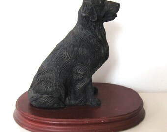 Vintage wood mounted dog figure, bookend, 6" x 5 1/2", Retriever dog statue, felted bottom, dog doorstop, animal statue, dog sculpture