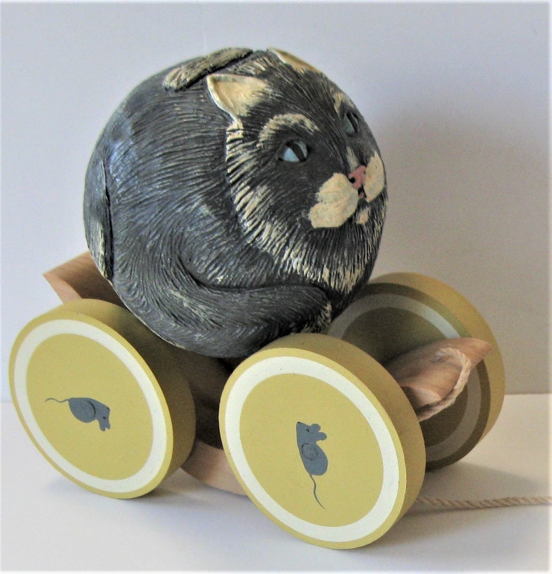 Vintage BRIERE Folk Art Pull Toy, 1988 Gray Cat and Cart, Roly Poly, Bob Timberlake Collectible, Kitty Folk art, 7 x 7, Mouse, gift idea image 1