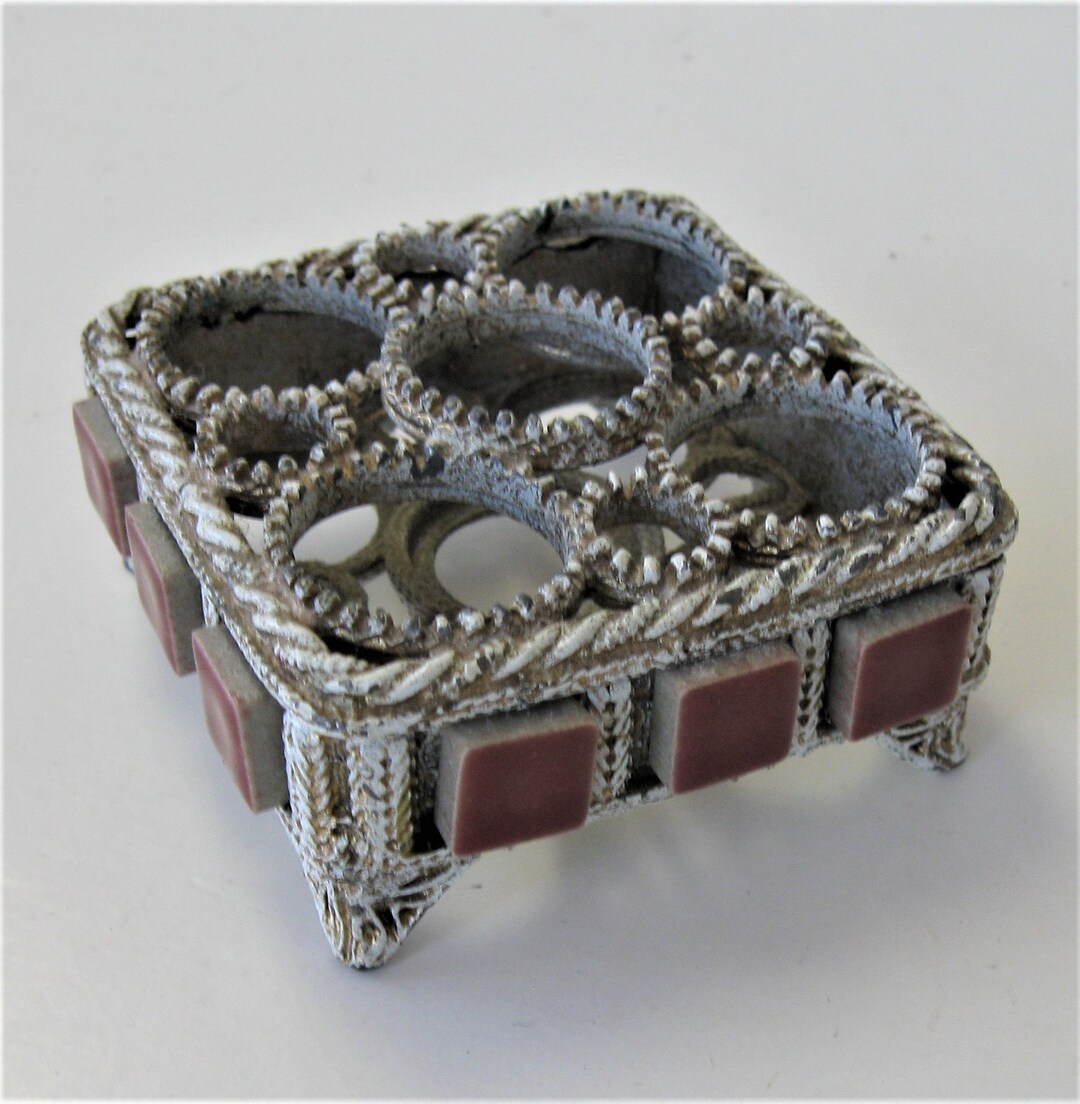 Vintage Italian Florenza 5 Lipstick Holder, 2 1/4 Square, Tiled Vanity