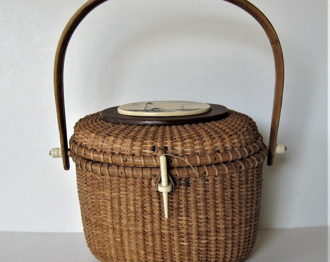 SALE, Vintage Barlow Nantucket Wicker Basket Purse, Lighthouse and Sail