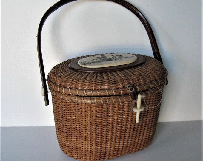 Vintage Farnum Nantucket Basket Purse, Woman's Accessory, 2 Ducks