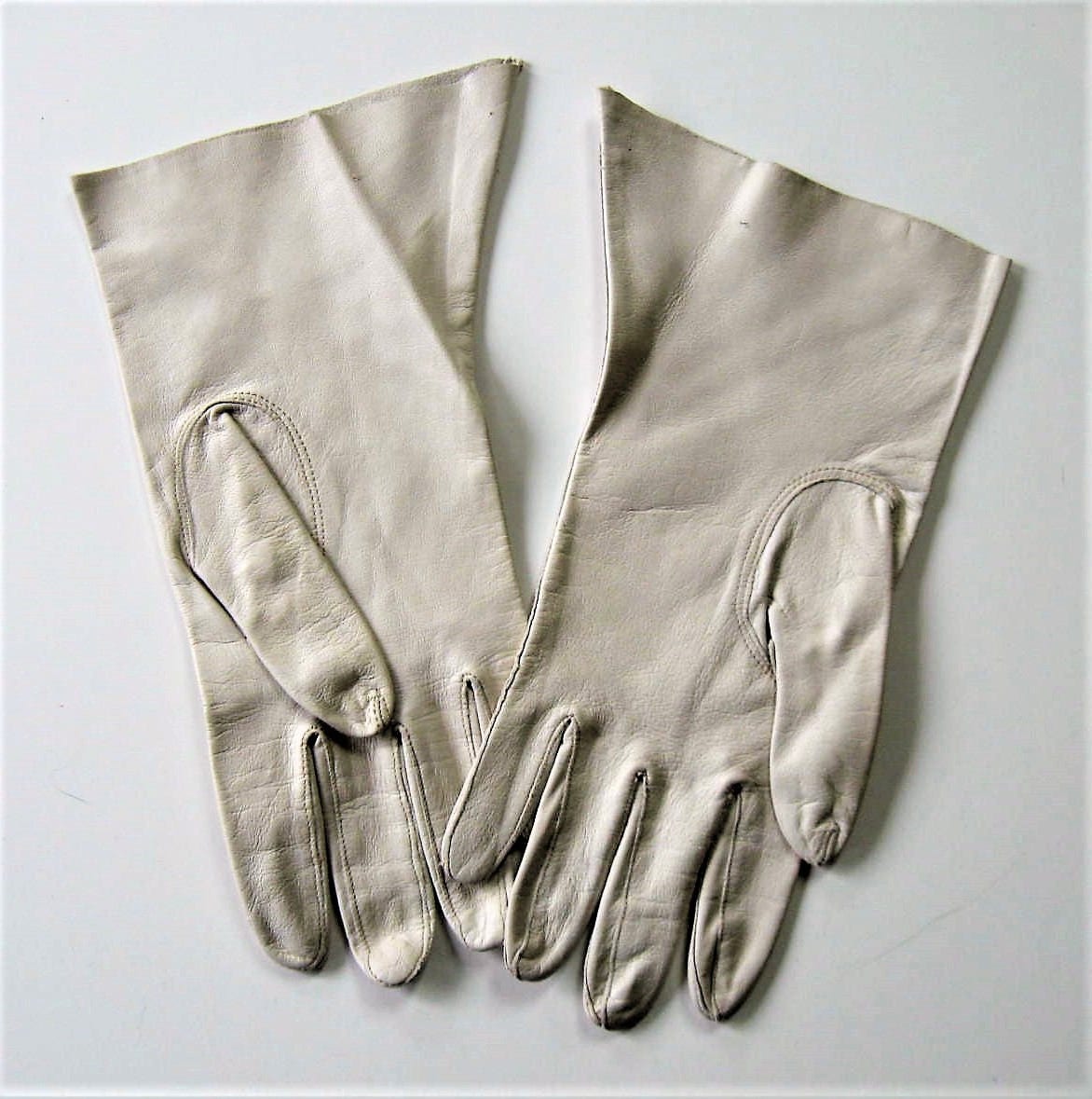 Vintage Gauntlet White Leather Kid gloves Flared cuffs Size Etsy