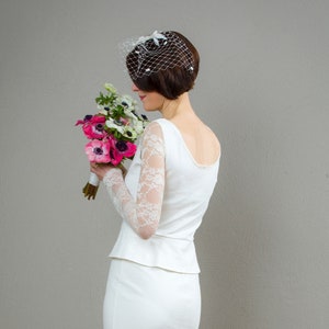 Short wedding dress with lapse and lace Grace image 1