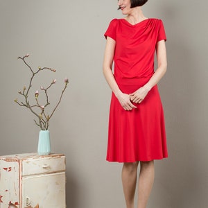 Kleid in rot Sibel Bild 4