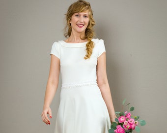 Short simple wedding dress with collar - Malva