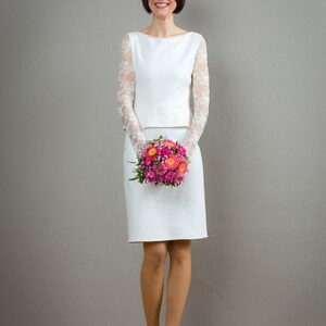 Short wedding dress with lapse and lace Grace image 3