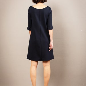 Short, simple A-line dress Charlotta in dark blue image 3