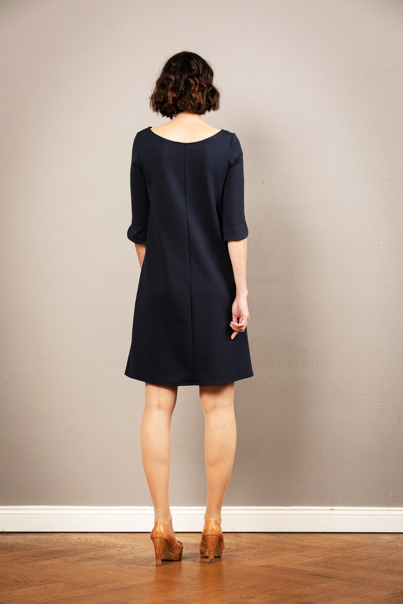 Short, simple A-line dress Charlotta in dark blue image 3