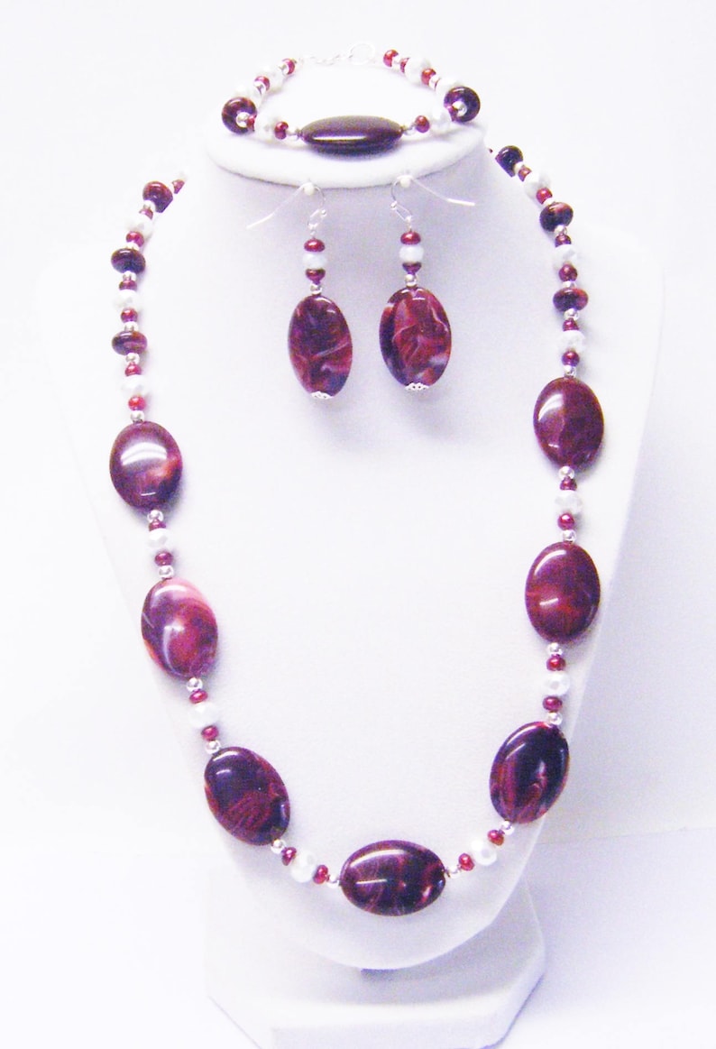 Oval Burgundy Swirl Acrylic Bead NecklaceBraceletEarrings Set