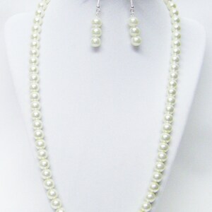 23.5 Inch Ecru Glass Pearl Necklace/Bracelet/Earrings Set image 1