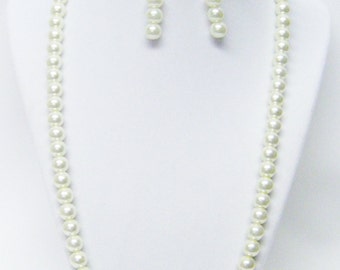 23.5 Inch Ecru Glass Pearl Necklace/Bracelet/Earrings Set