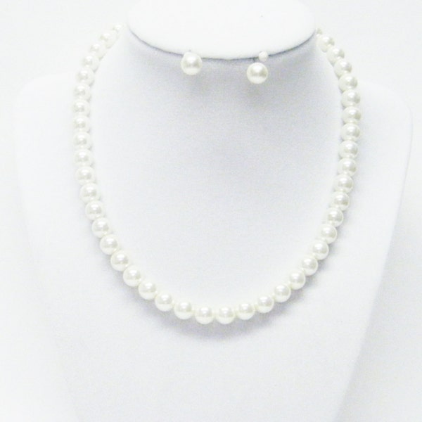 16 Inch 8mm White Glass Pearl Choker Necklace w/Studded Earrings