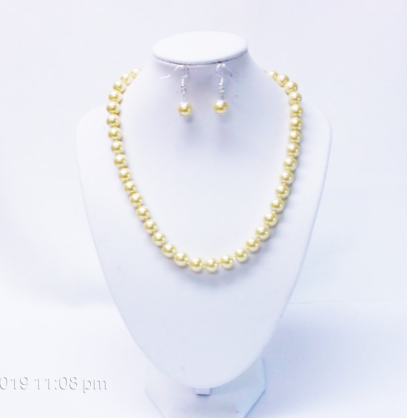 10mm Yellow Glass Pearl wCrystal Seed Beads NecklaceEarrings Set