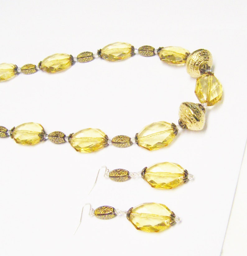 Olive Green Rectangle wGold Acrylic Bead NecklaceEarrings Set