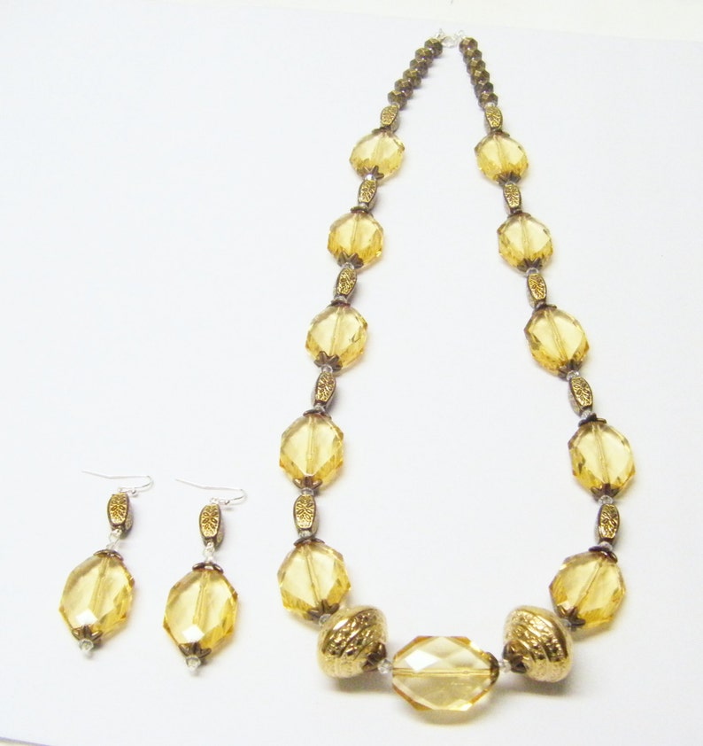 Olive Green Rectangle wGold Acrylic Bead NecklaceEarrings Set