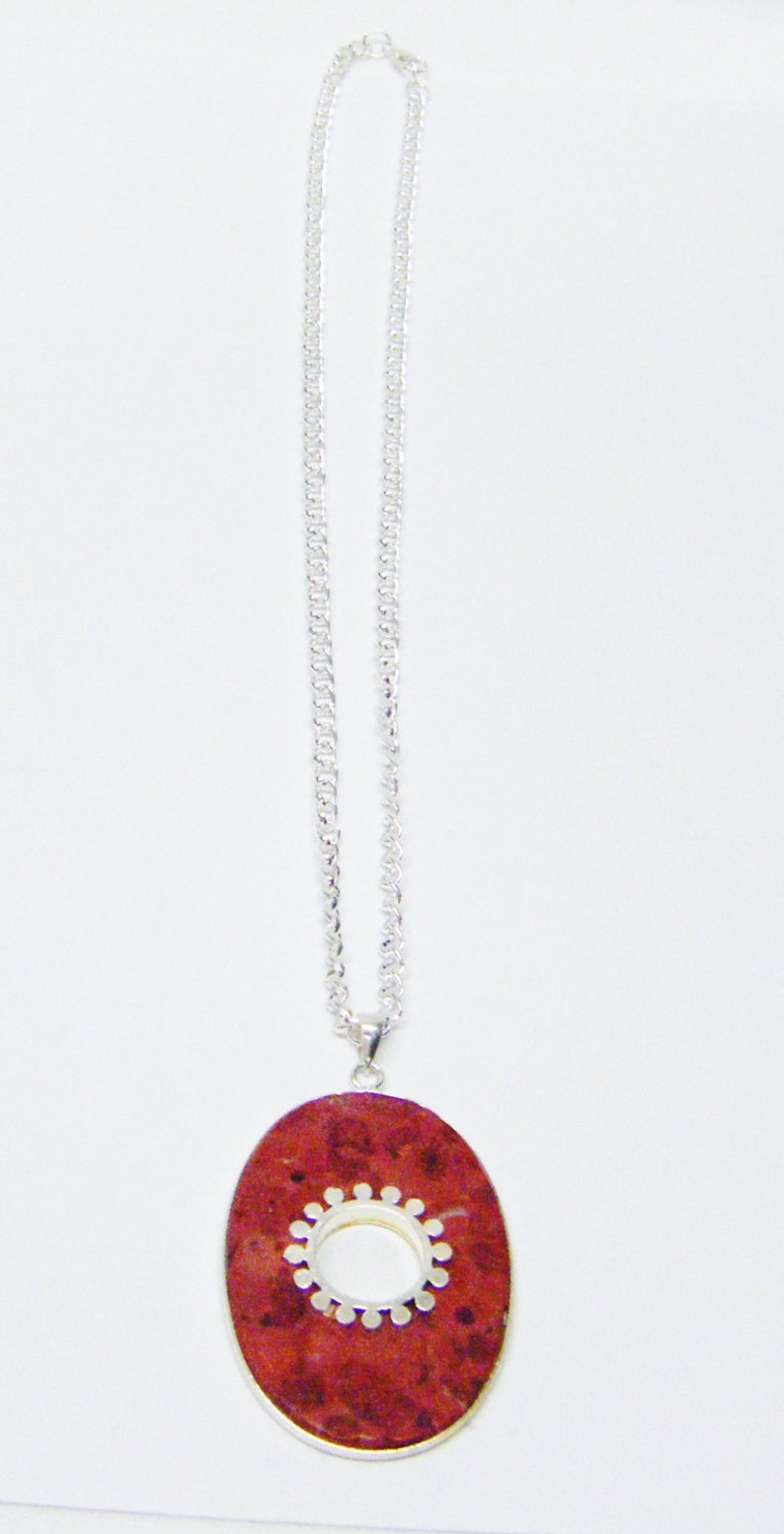 Oval Semi-Precious Coral Stone wHole Pendant Necklac