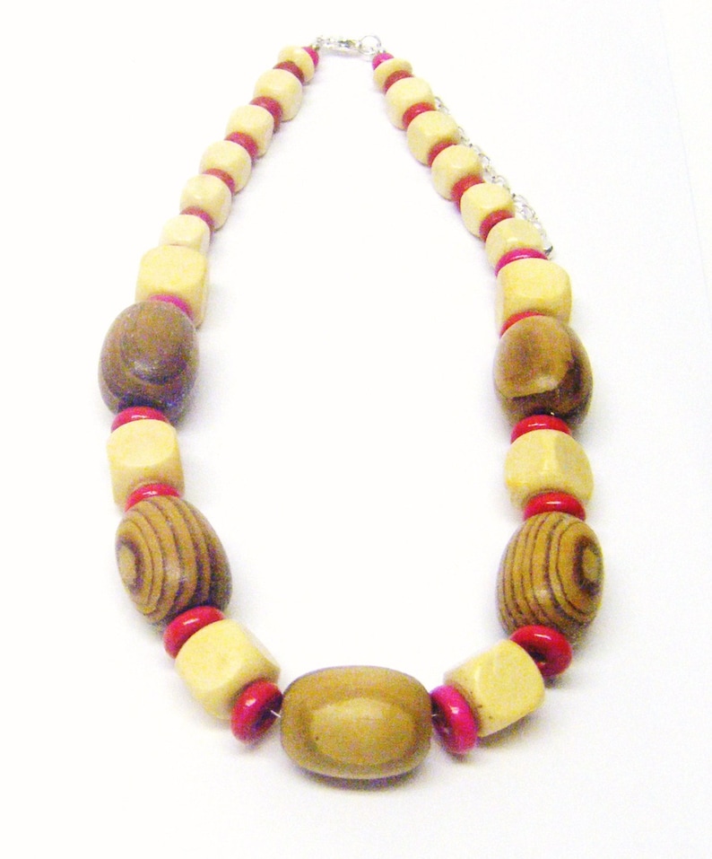 Chunky Natural Oval Wood Beads wRed Disc Bead Necklace /& Earrings Set