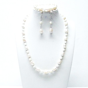 Natural White Fresh Water Pearl w/White Luster Shell Bead Chocker Necklace/Bracelet/Earrings