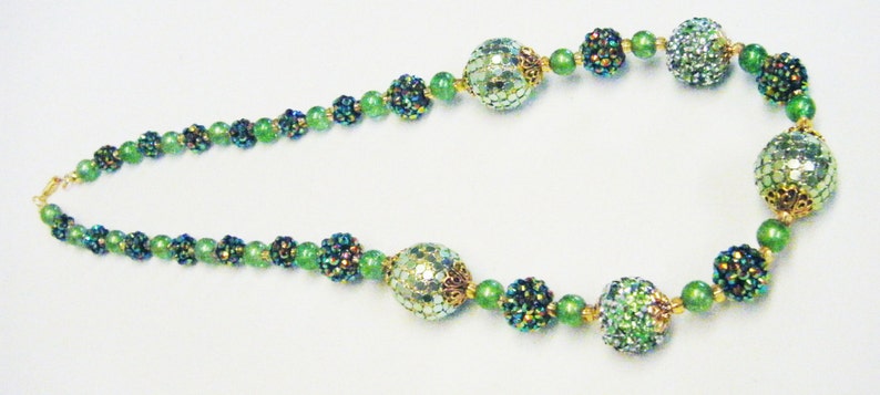 Assorted Green Chunky Acrylic Bead wGold Findings NecklaceBraceletEarrings Set